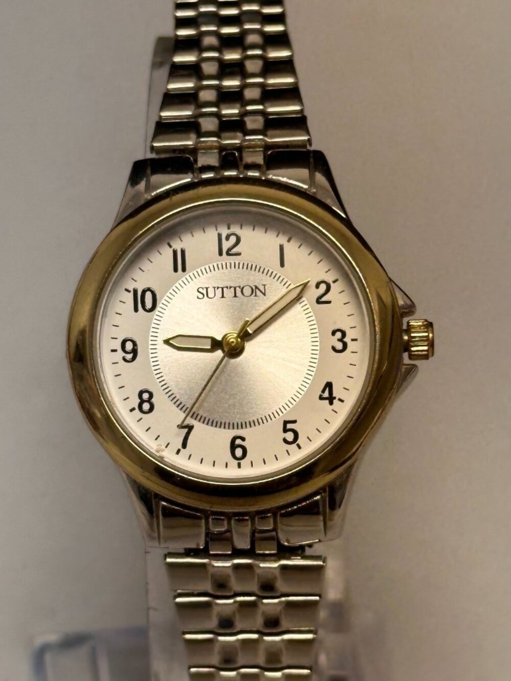 Sutton Watch Women Silver Tone Gold Bezel Stretch Expansion Band New Battery